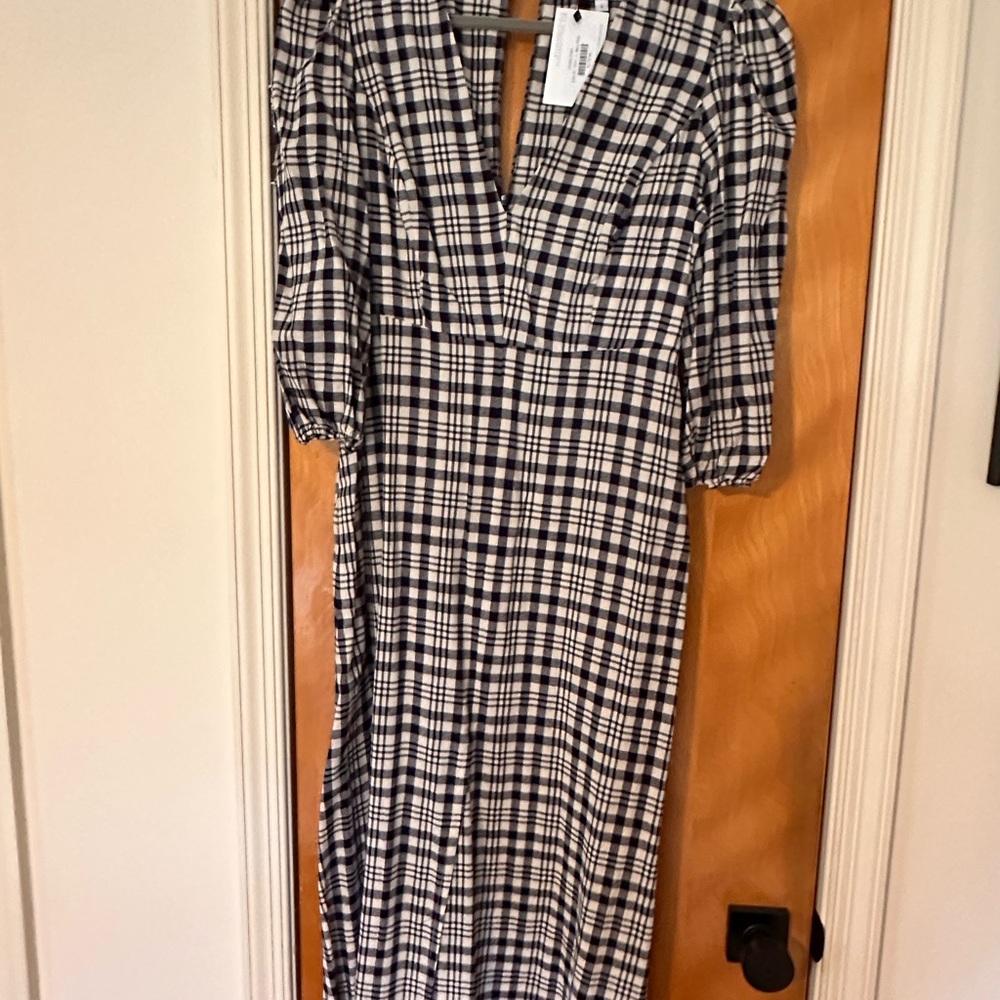NWT Park & Fifth Plaid V-Neck Dress